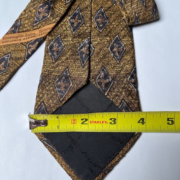 Vintage Ermenegildo Zegna Silk Tie Italy Luxury Designer Abstract Crest Gold - Picture 6 of 6